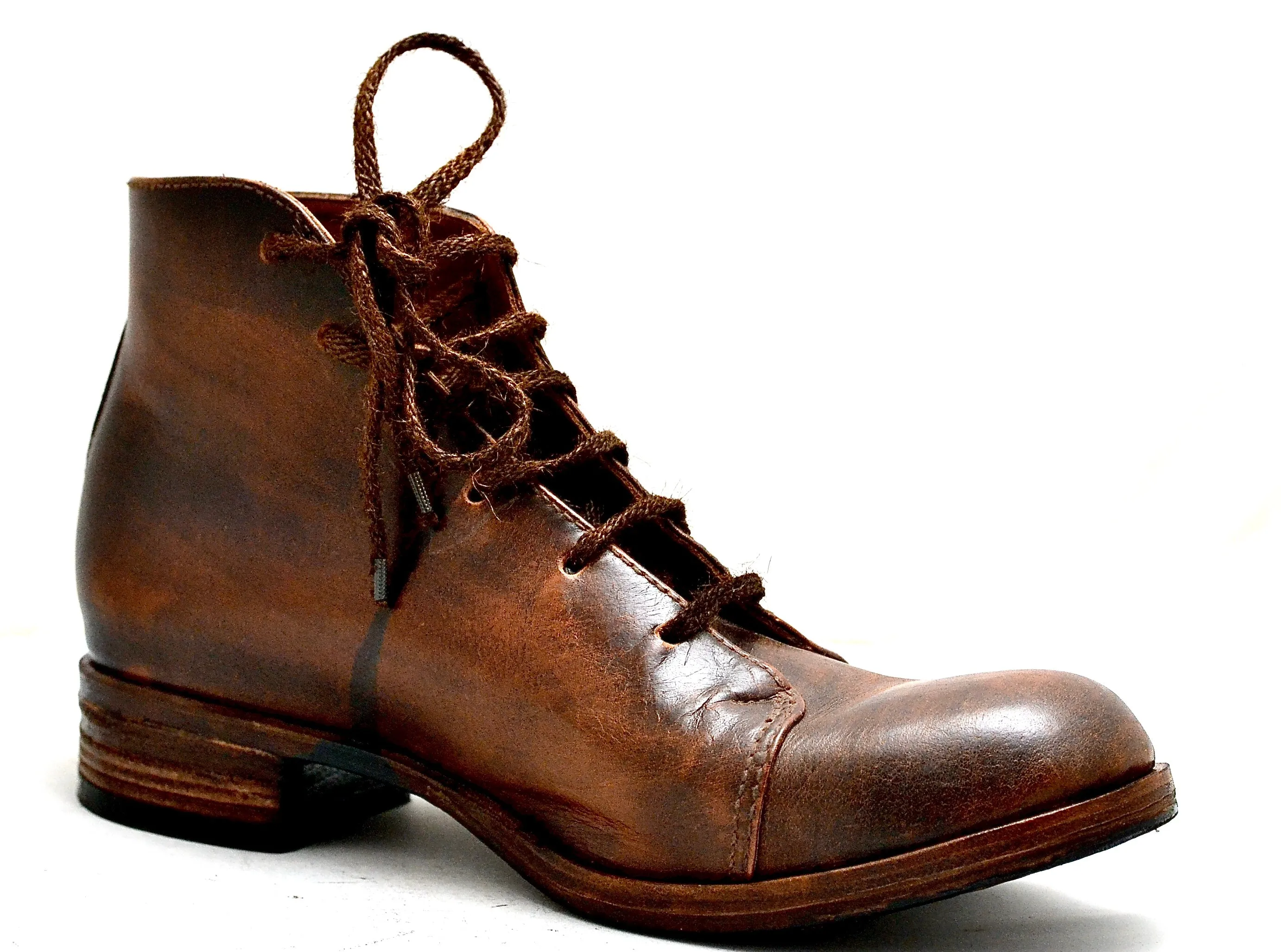 Asym derby boot  |  brown stain | cordovan