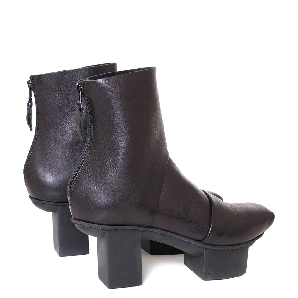 Challenge Platform Leather Ankle Boot