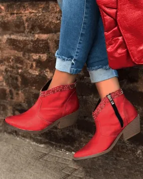 Rivet Zipper Pointed Toe Ankle Boots